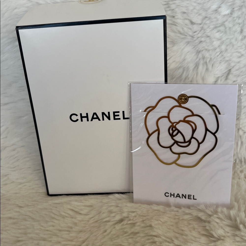 Chanel Gold-Tone Camellia Bookmark NWT GWP